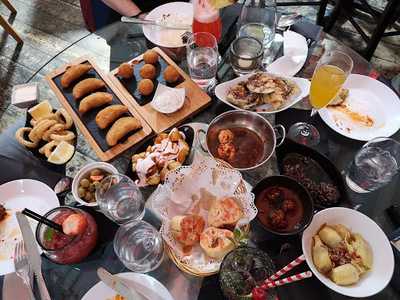 Gino Tapas Bar & Restaurant