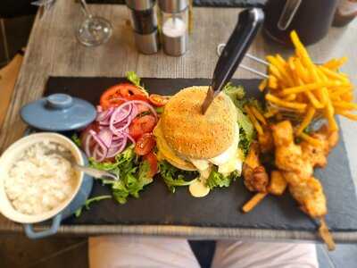 Galante Cafe, Restaurant And Bar