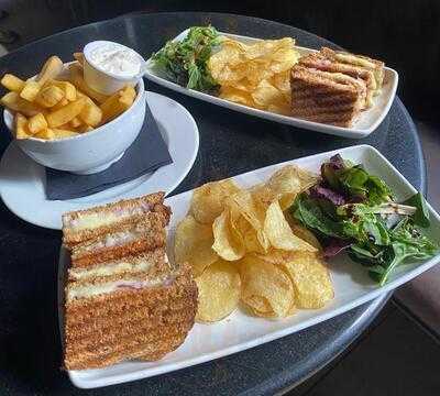 The Drawing Board Cafe