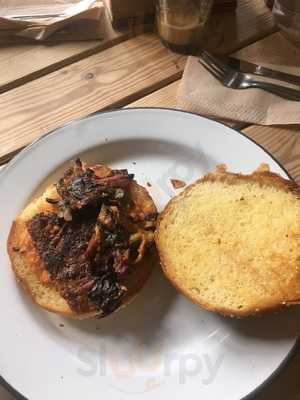 The Grub & Grog Shop