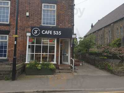 Munch Cafe & Coffee Shop