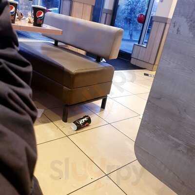 Kfc Heaton Chapel