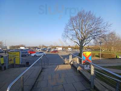 Welcome Break Woodall Services M1