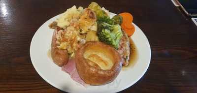 The Black Swan Frizinghall