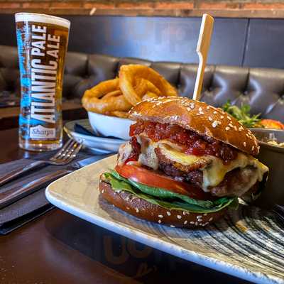 The Barns Acle Kings Head