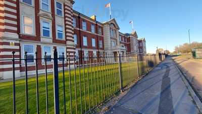 Iron Co Coffee House And Cafe