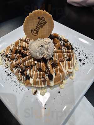 Creams Cafe