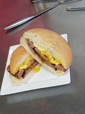 Alexanders Sandwiches