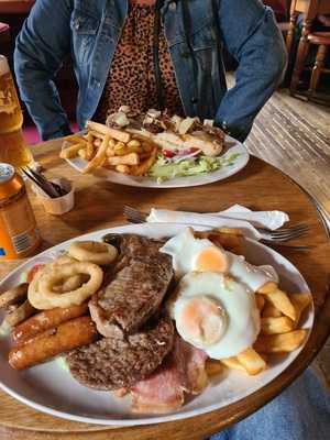 Thacthedhouse Wakefield