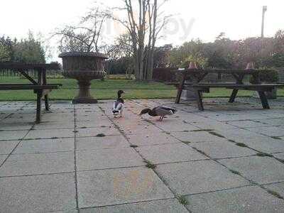 Caldecott Hall Weddings & Events