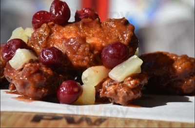 Pizza & Wings