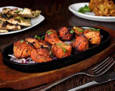 Arabesque Restaurant & Grill