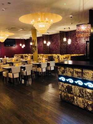 Arabesque Restaurant & Grill