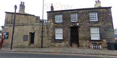 Art & The Secret Garden Cafe