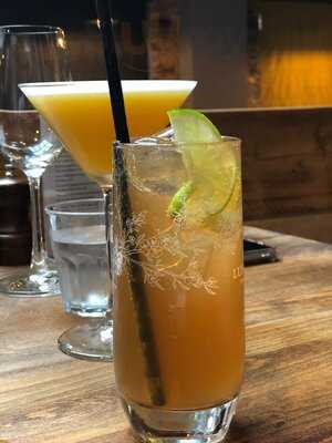 Storehouse Bar & Eatery