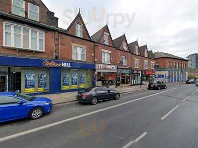 Freddy's Chicken And Pizza