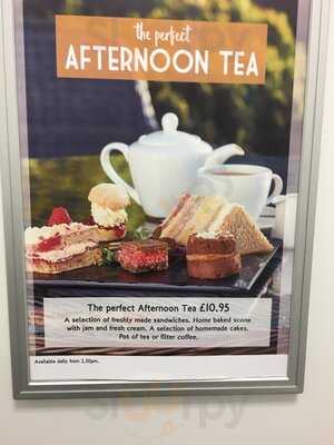 The Topiary Cafe @ Strikes Garden Centre