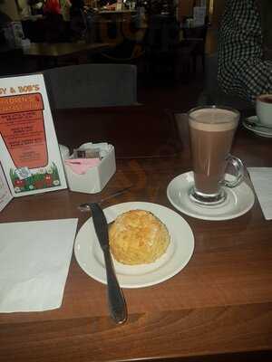 The Topiary Cafe @ Strikes Garden Centre