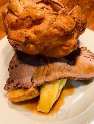 Canters Bistro And Wine Bar