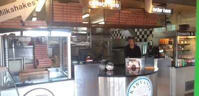Karvanis Pizzas