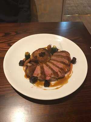 The Farmers Arms - Bar & Restaurant