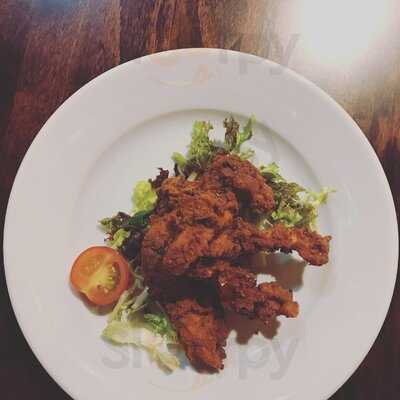 The Farmers Arms - Bar & Restaurant