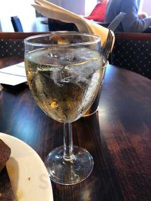 The Farmers Arms - Bar & Restaurant