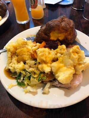 The Farmers Arms - Bar & Restaurant