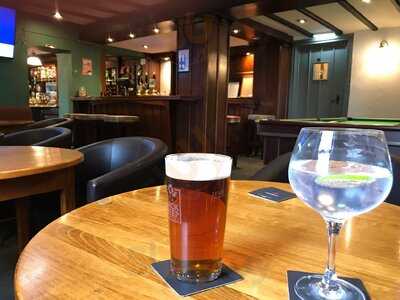 The Farmers Arms - Bar & Restaurant