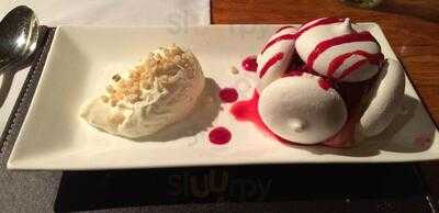 The Farmers Arms - Bar & Restaurant