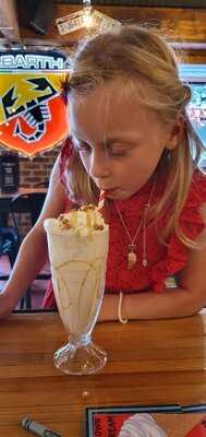 The Pit Stop Diner & Cafe