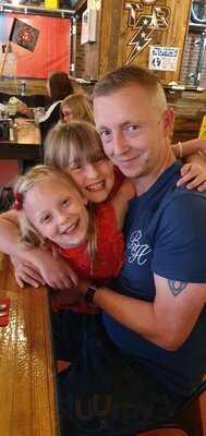 The Pit Stop Diner & Cafe