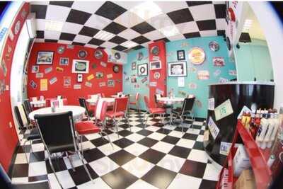 The Pit Stop Diner & Cafe