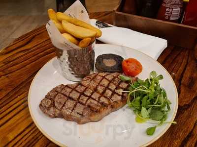 Midtown Grill Marriot Hotel