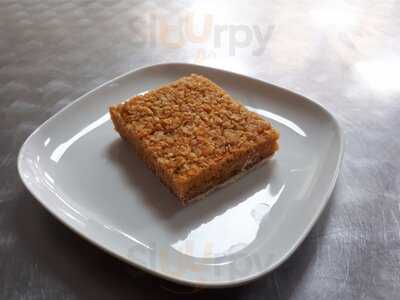 Slices Cafe And Takeaway