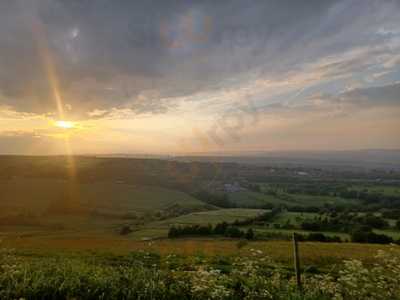 The Hilltop Bar & Restaurant
