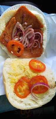 Brown Or White Sandwich Bar & Cafe