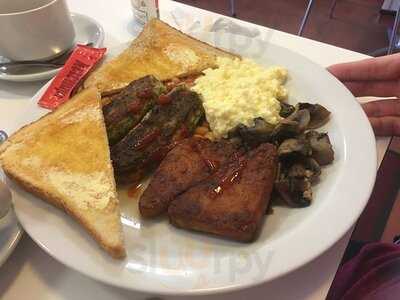 Burnsie's Eats & Treats