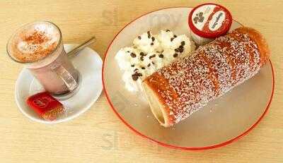 Coffee & Chimney Cakes