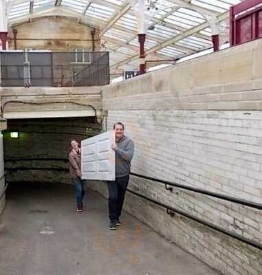 Shed24h Tea Room And Collectables At Hellifield Station