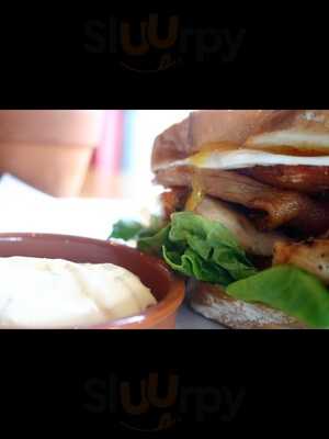 Unit One Bar & Grill