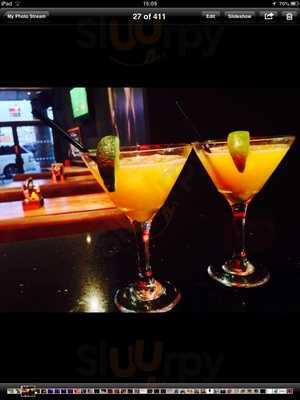 Unit One Bar & Grill