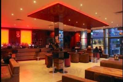 Unit One Bar & Grill