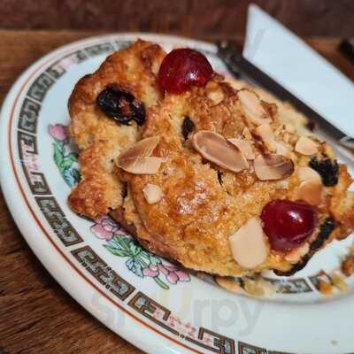 52 Broadway Coffee Shop