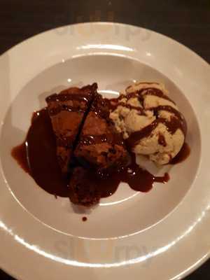 Frattellos Scotch Corner