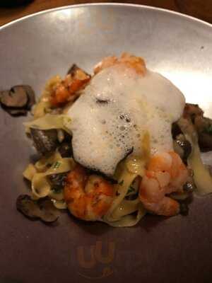 Four Seasons Brasserie