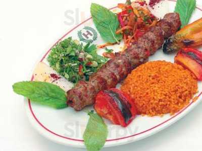 Pepes Chicken & Pizza