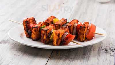 Kamrans Tandoori Hut
