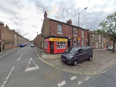 Lahore’s Deli Indian Takeaway