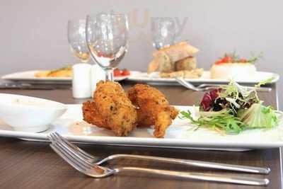 Nineteen Bar & Grill